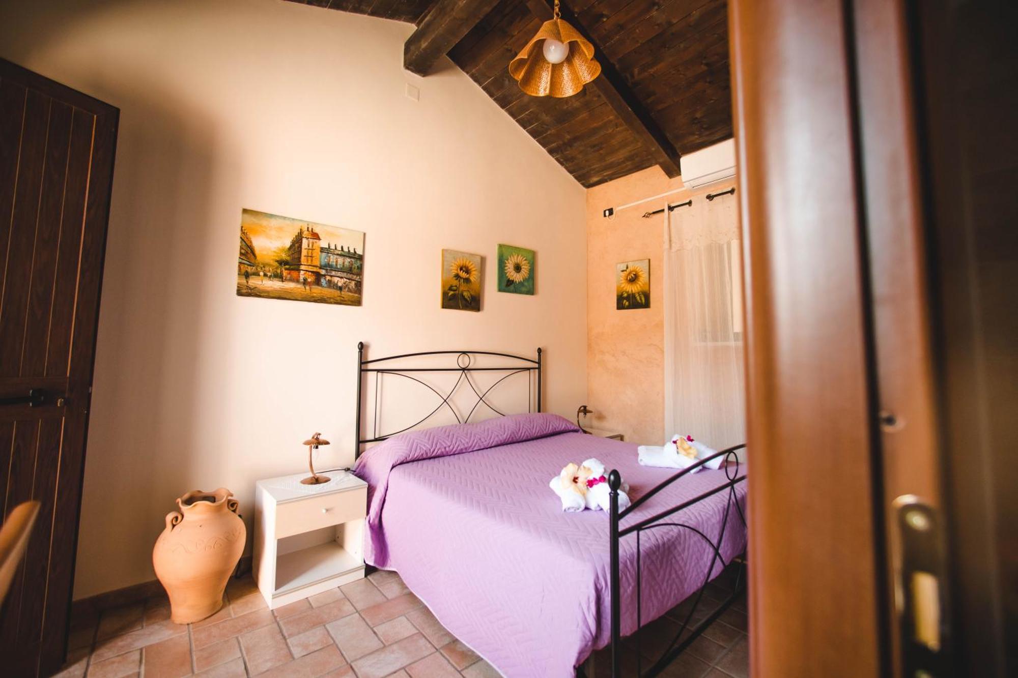 Calami - Villa Romeo - Private Apartments With Pool, Seaview & Olive Grove Santa Caterina Dello Ionio Marina Ngoại thất bức ảnh